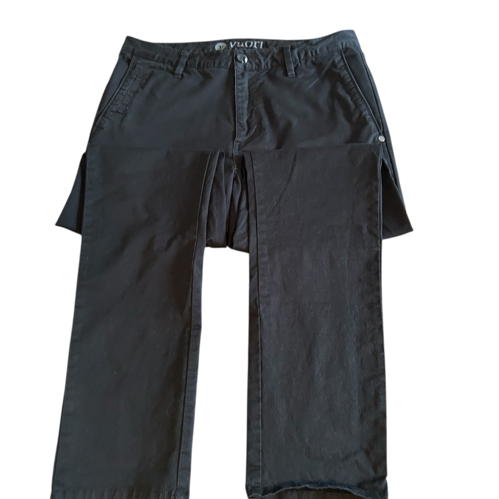 Vuori Stretchy Tapered Leg Pant